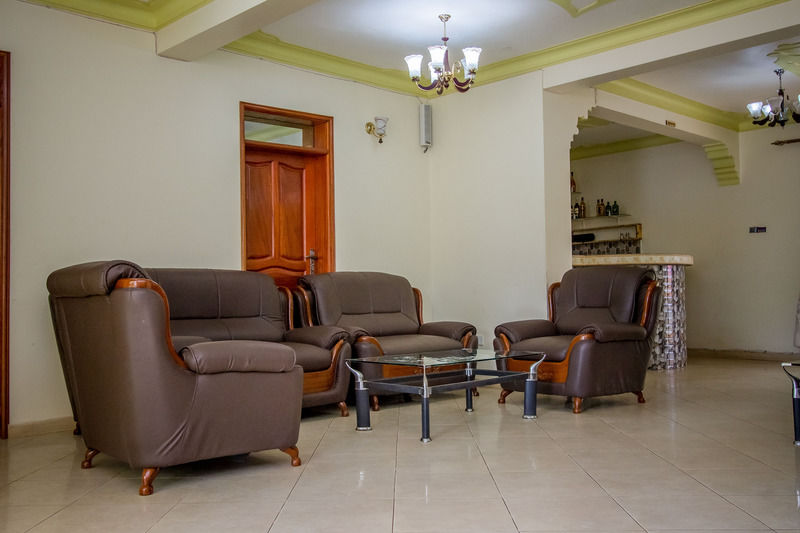 Heras Country Resort Kabale Bagian luar foto