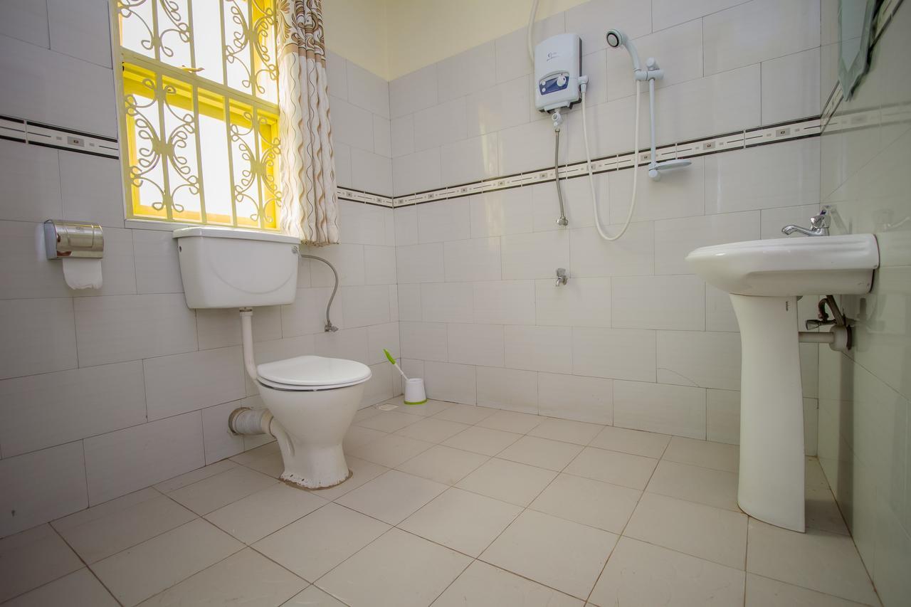 Heras Country Resort Kabale Bagian luar foto