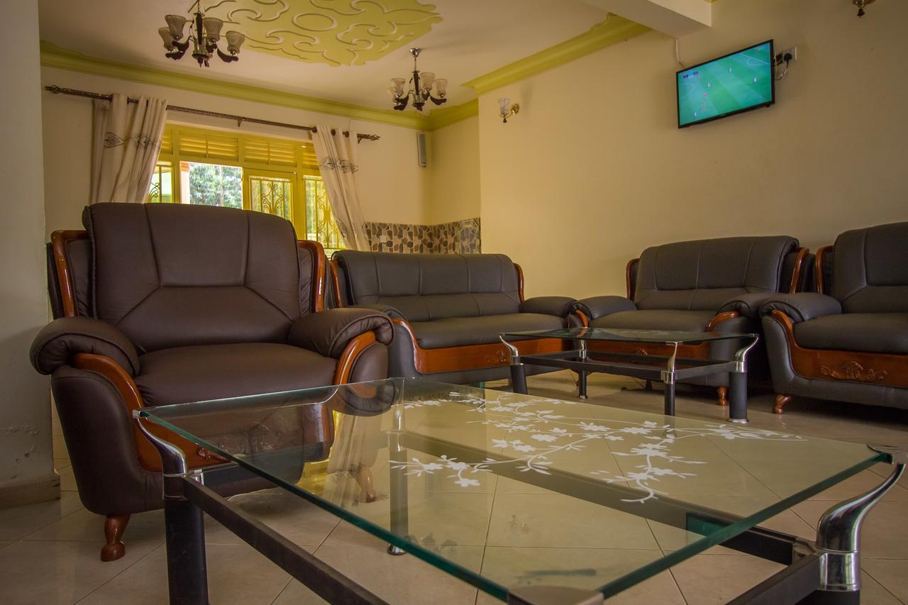 Heras Country Resort Kabale Bagian luar foto