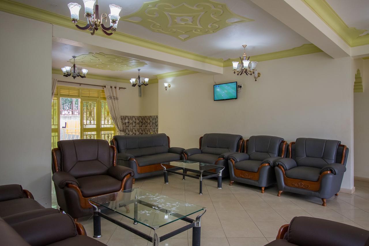 Heras Country Resort Kabale Bagian luar foto