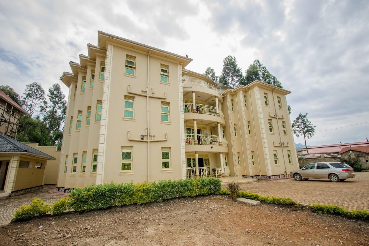 Heras Country Resort Kabale Bagian luar foto